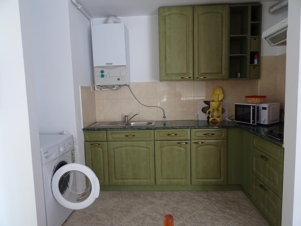 Club Topaz Apartments Нептун Стая снимка