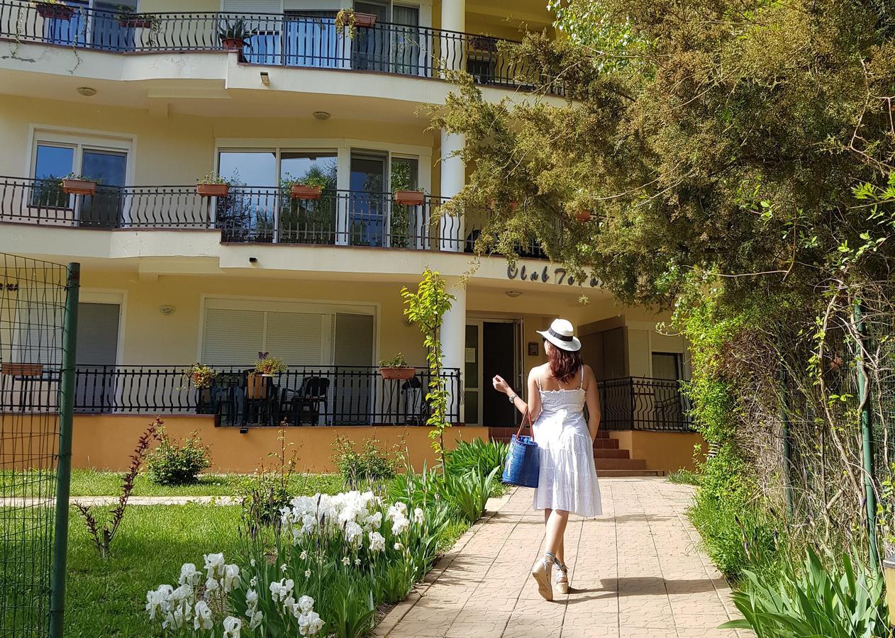 Club Topaz Apartments Нептун Екстериор снимка